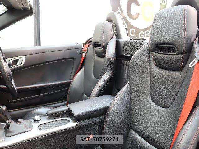Mercedes Benz SLK 2015-07 6526679-3