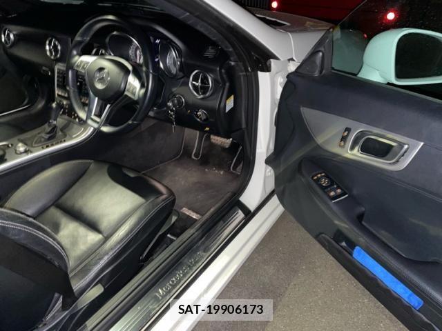 Mercedes Benz SLK 2013-10 7328358-13