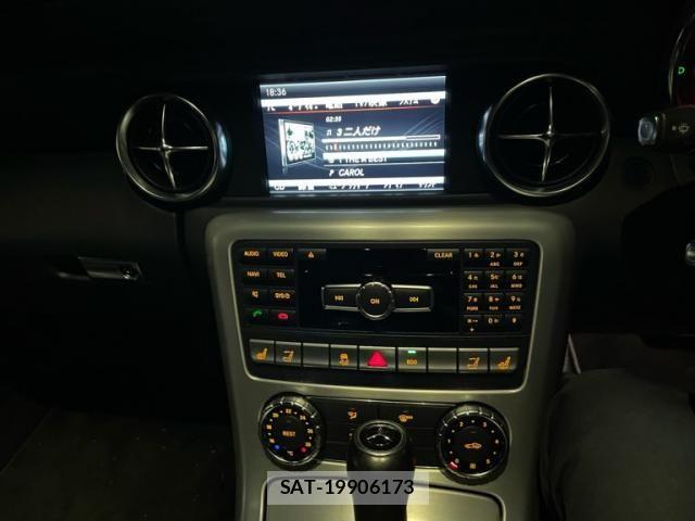 Mercedes Benz SLK 2013-10 7328358-18