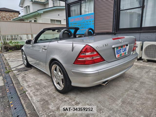 Mercedes Benz SLK 2001-09 7392855-6
