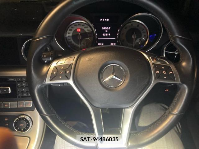 Mercedes Benz SLK 2013-06 7562430-15