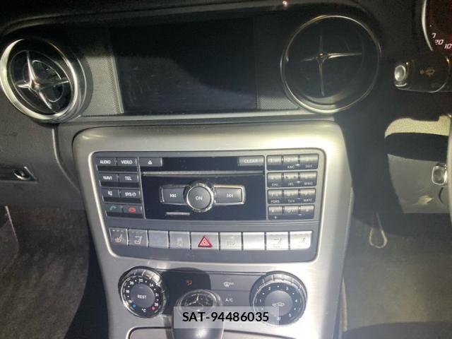 Mercedes Benz SLK 2013-06 7562430-21