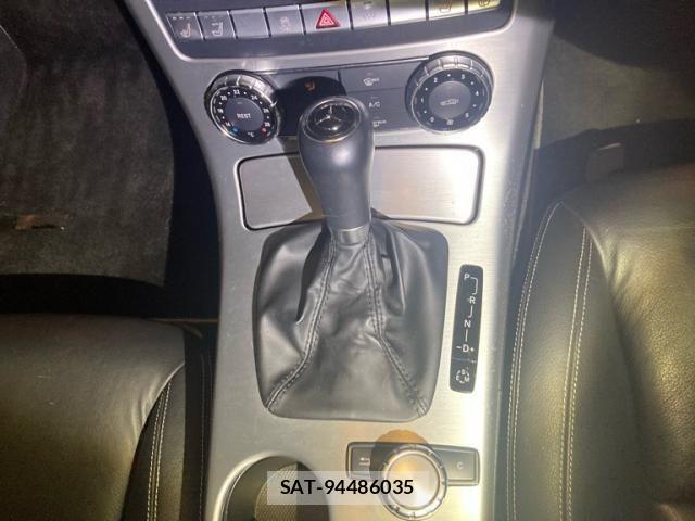 Mercedes Benz SLK 2013-06 7562430-22