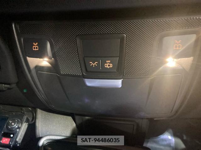 Mercedes Benz SLK 2013-06 7562430-23