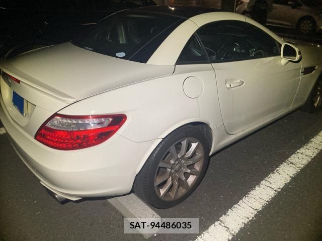 Mercedes Benz SLK 2013-06 7562430-5
