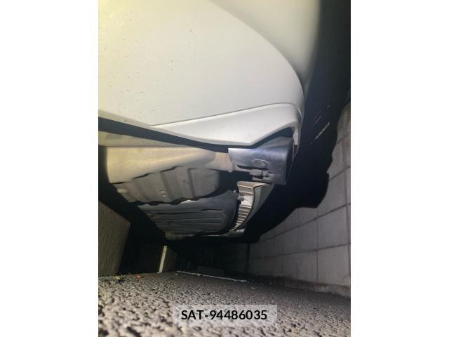 Mercedes Benz SLK 2013-06 7562430-7