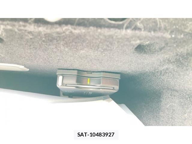 Mercedes Benz SLK 2013-02 7618077-25