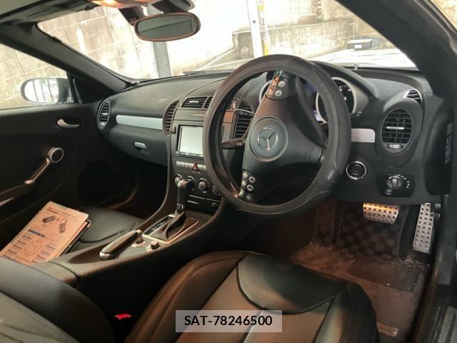 Mercedes Benz SLK 2004-11 7725638-10
