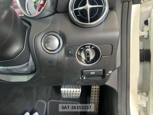 Mercedes Benz SLK 2015-09 7725636-13