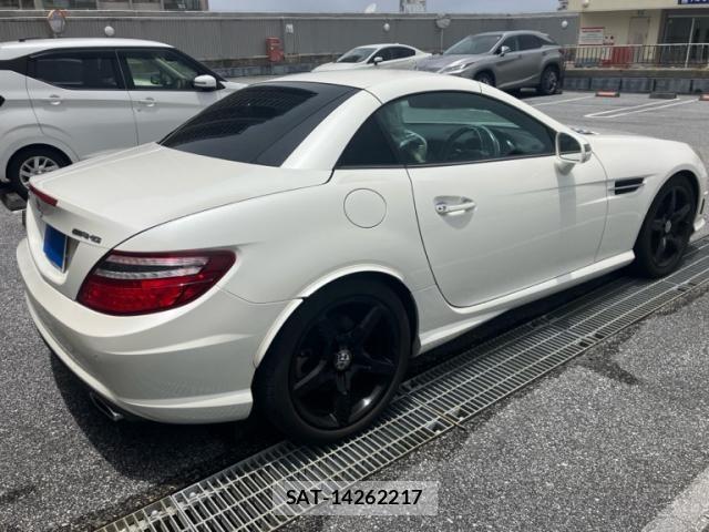 Mercedes Benz SLK 2011-09 8131219-3