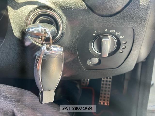 Mercedes Benz SLK 2007-03 8131220-15