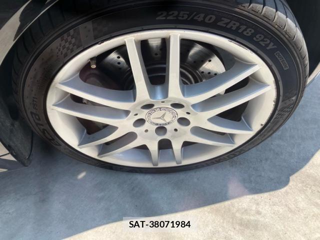 Mercedes Benz SLK 2007-03 8131220-7