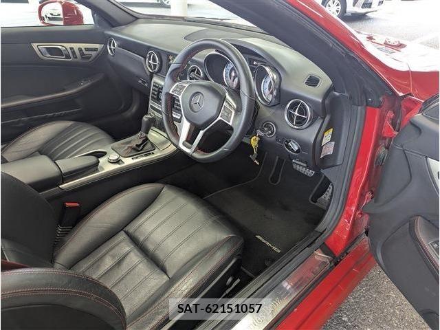 Mercedes Benz SLK 2011-08 8230795-9