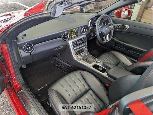 Mercedes Benz SLK 2011-08 8230795-10