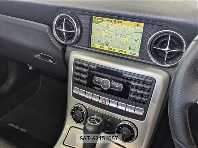 Mercedes Benz SLK 2011-08 8230795-13