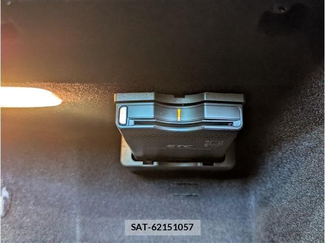 Mercedes Benz SLK 2011-08 8230795-16