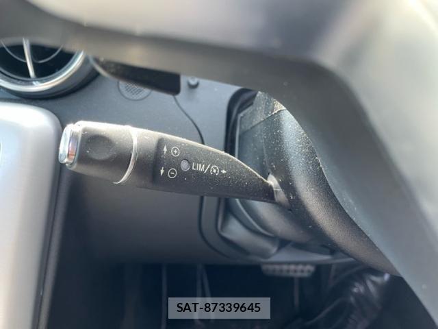 Mercedes Benz SLK 2014-04 8336771-16