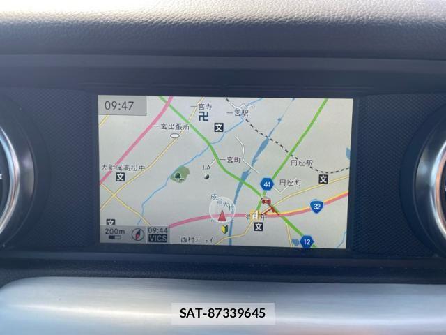 Mercedes Benz SLK 2014-04 8336771-17
