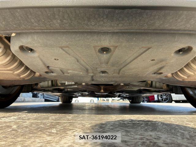 Mercedes Benz SLK 2015-10 8354939-24