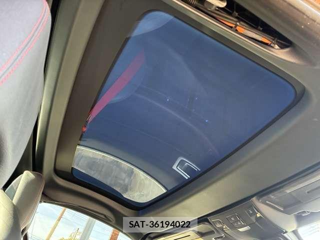 Mercedes Benz SLK 2015-10 8354939-4