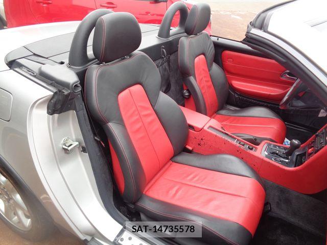 Mercedes Benz SLK 1997-07 8366997-11
