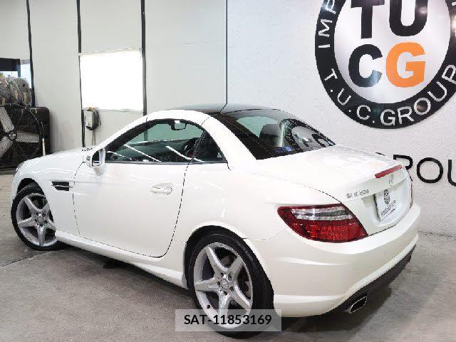 Mercedes Benz SLK 2015-06 8627699-14