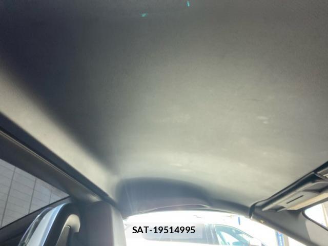 Mercedes Benz SLK 2012-03 8743954-12