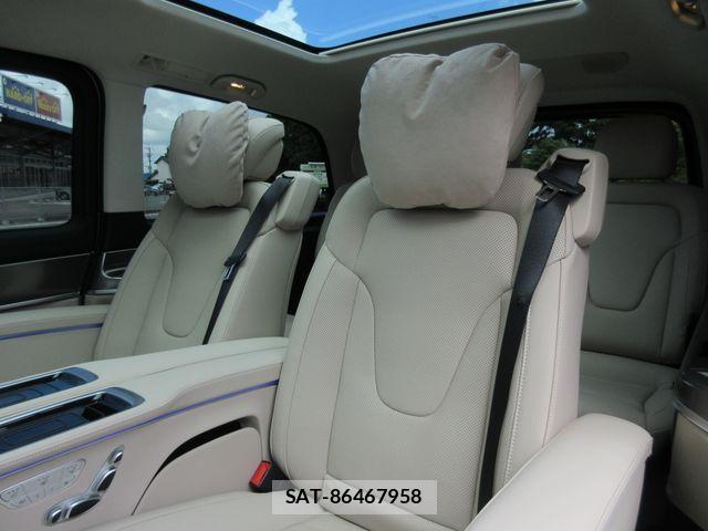 Mercedes Benz V-CLASS 2025-04 1257922-11
