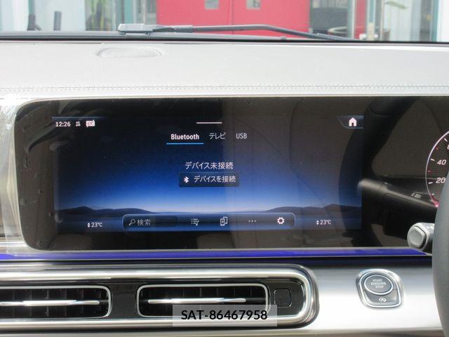 Mercedes Benz V-CLASS 2025-04 1257922-24