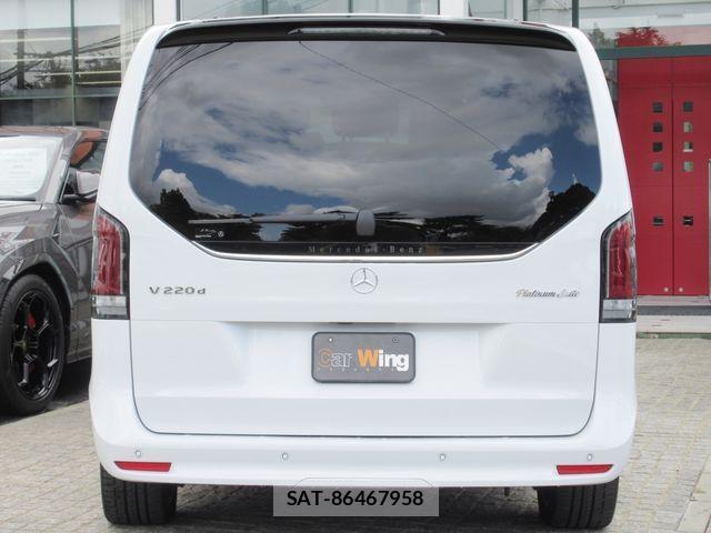 Mercedes Benz V-CLASS 2025-04 1257922-7