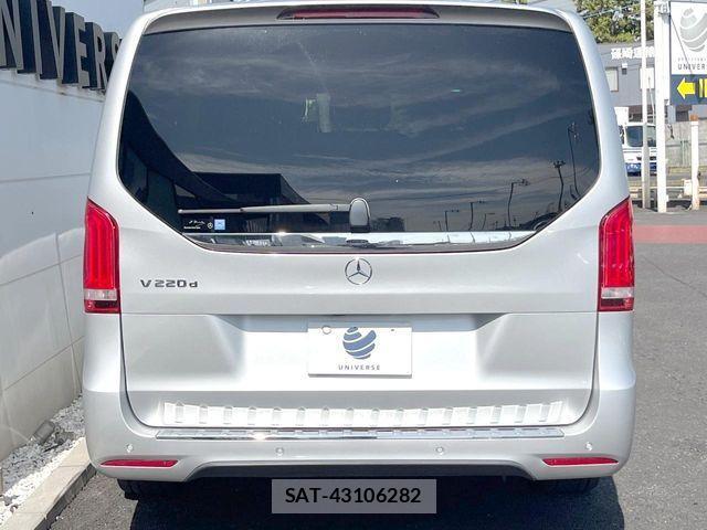 Mercedes Benz V-CLASS 2017-03 1313985-15