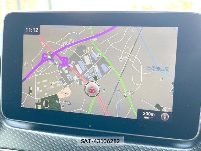 Mercedes Benz V-CLASS 2017-03 1313985-4