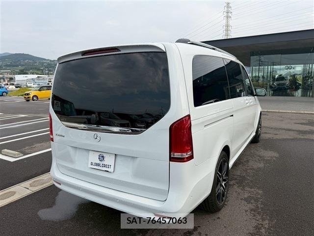 Mercedes Benz V-CLASS 2023-07 1331891-7
