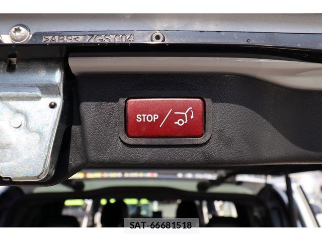 Mercedes Benz V-CLASS 2018-01 3379397-18