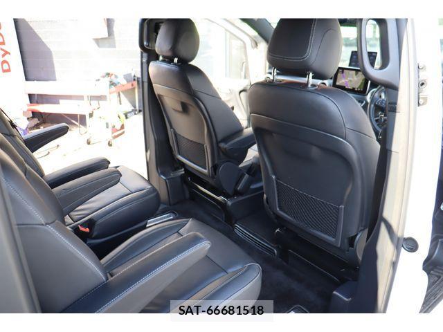 Mercedes Benz V-CLASS 2018-01 3379397-3