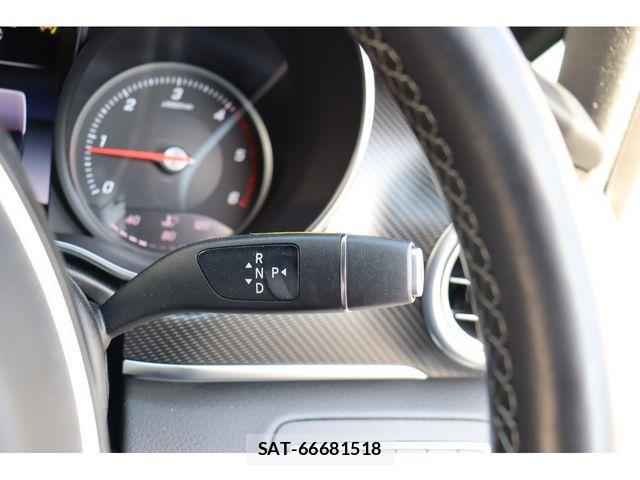 Mercedes Benz V-CLASS 2018-01 3379397-7