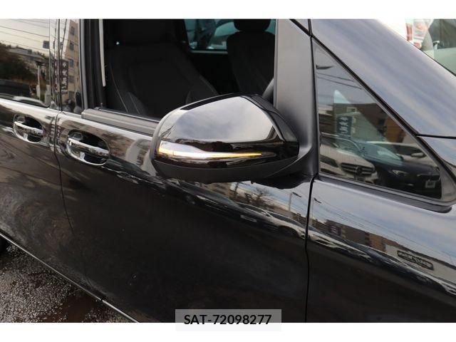 Mercedes Benz V-CLASS 2018-01 3772045-16