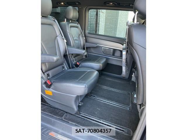 Mercedes Benz V-CLASS 2016-07 3833458-13