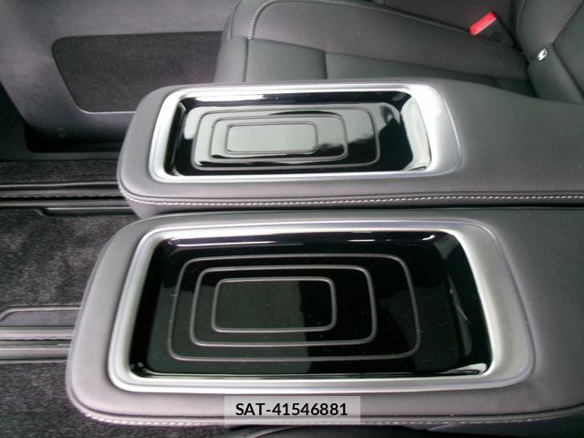 Mercedes Benz V-CLASS 2025-05 6012971-20