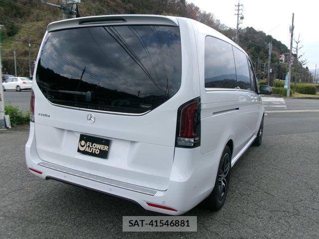 Mercedes Benz V-CLASS 2025-05 6012971-2