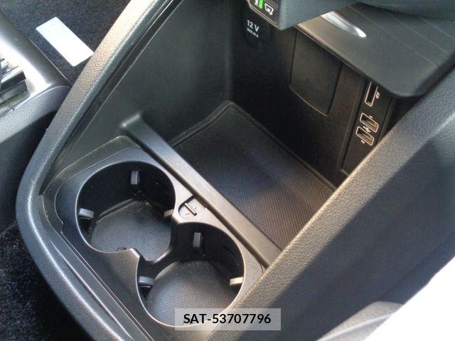 Mercedes Benz V-CLASS 2017-02 6012976-15