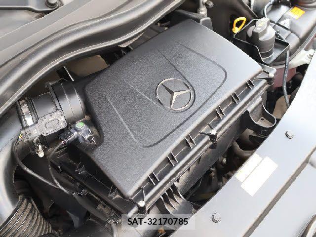 Mercedes Benz V-CLASS 2017-06 6545798-5