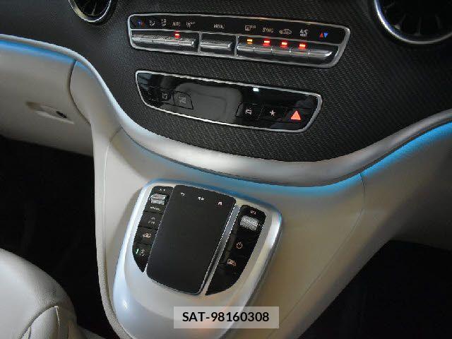 Mercedes Benz V-CLASS 2021-04 6613237-10