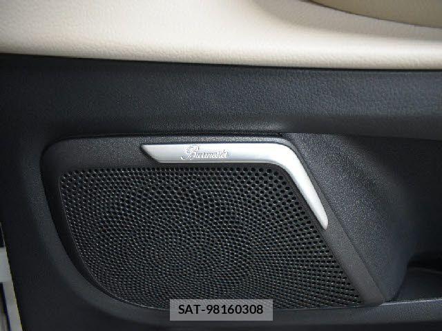 Mercedes Benz V-CLASS 2021-04 6613237-14