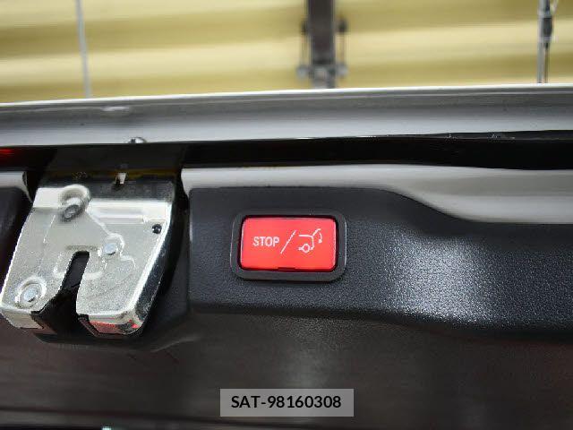 Mercedes Benz V-CLASS 2021-04 6613237-20