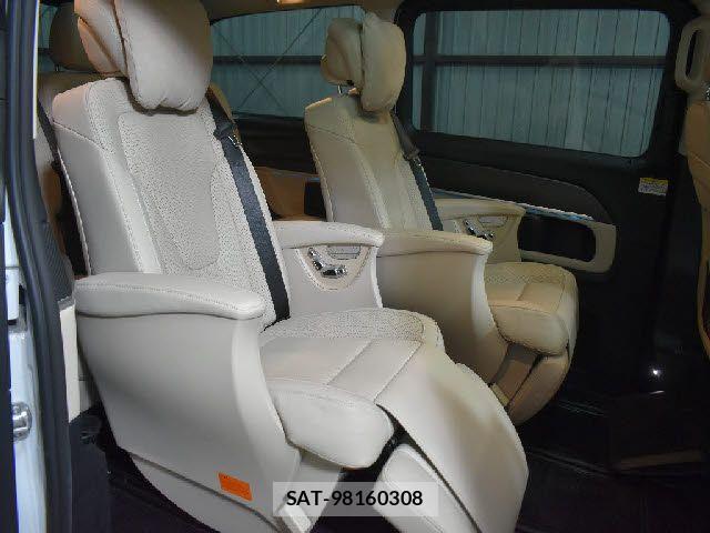 Mercedes Benz V-CLASS 2021-04 6613237-7