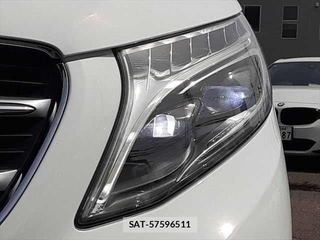 Mercedes Benz V-CLASS 2017-08 6672482-11