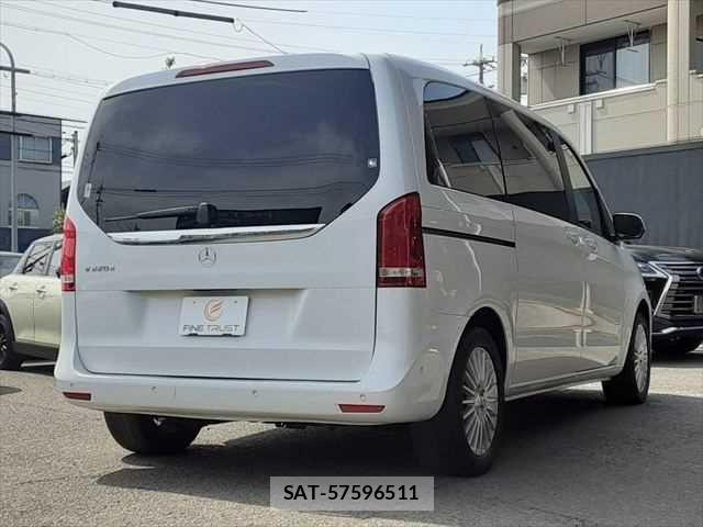 Mercedes Benz V-CLASS 2017-08 6672482-16