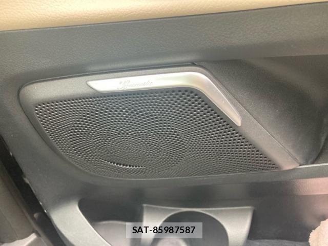 Mercedes Benz V-CLASS 2022-10 6908393-11