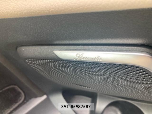 Mercedes Benz V-CLASS 2022-10 6908393-12